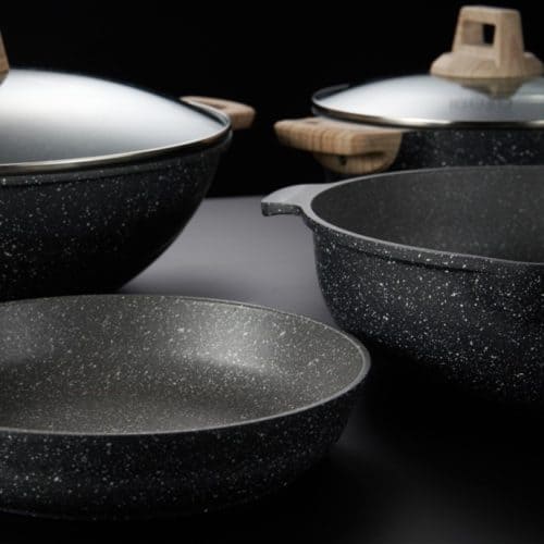 iGOZO granite cookware is die-casted.