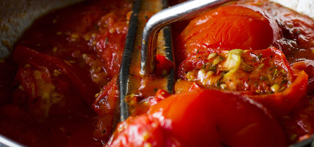 Recipe for pan-roasted tomato sauce